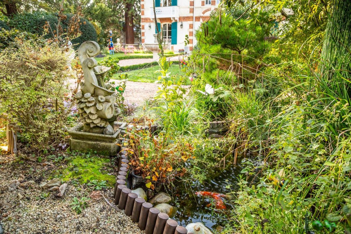 Bed and Breakfast L'Oustal Bourges Exterior foto