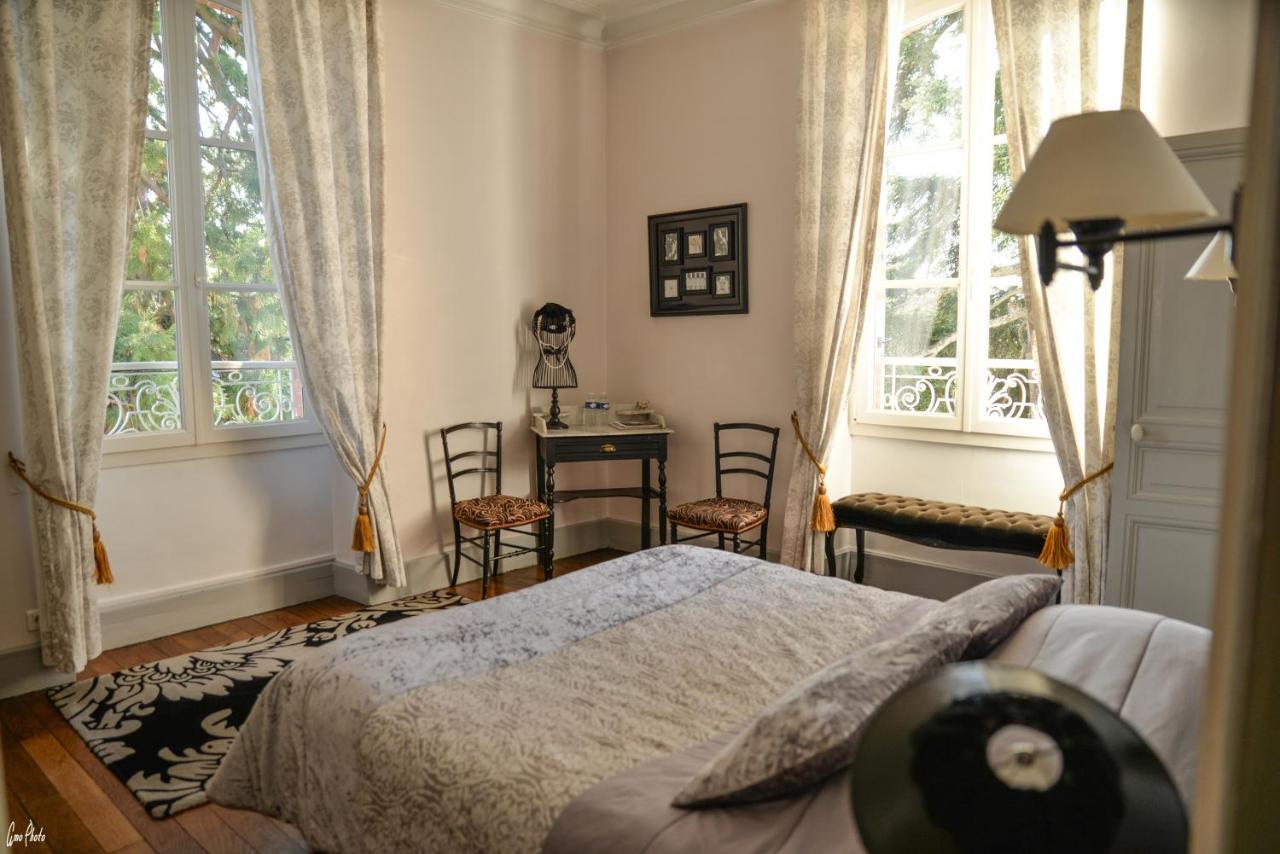 Bed and Breakfast L'Oustal Bourges Exterior foto