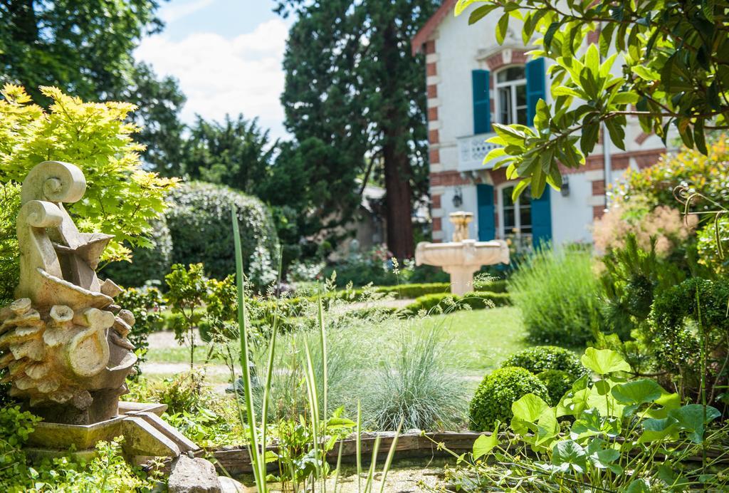 Bed and Breakfast L'Oustal Bourges Exterior foto